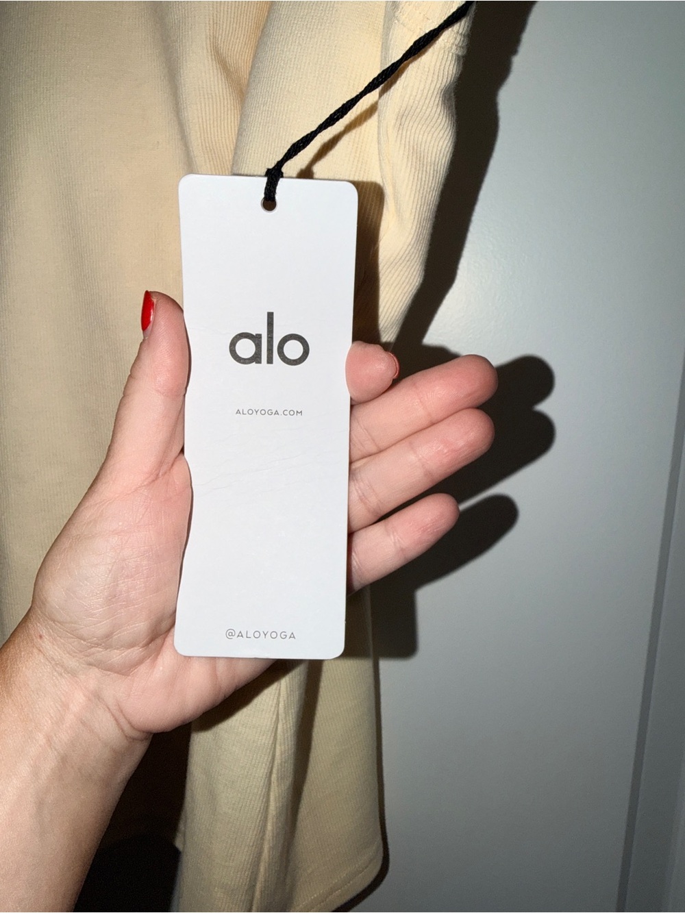 ALO Yoga Sleeveless Ribbed Tank Top - Cream - Picture 9 of 10